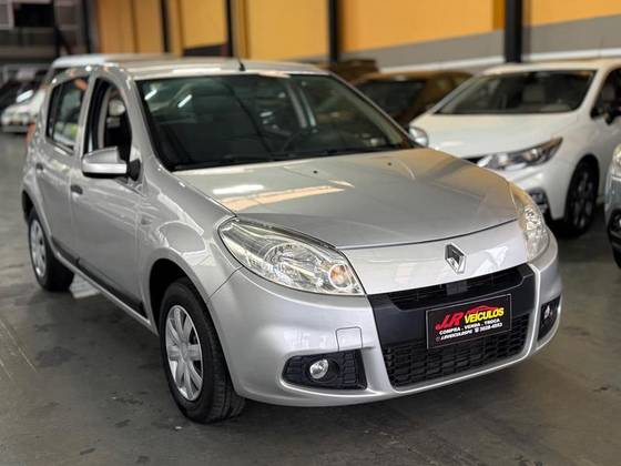 RENAULT SANDERO 1.0 EXPRESSION 16V FLEX 4P MANUAL RENAULT SANDERO 1.0 EXPRESSION 16V FLEX 4P MANUAL